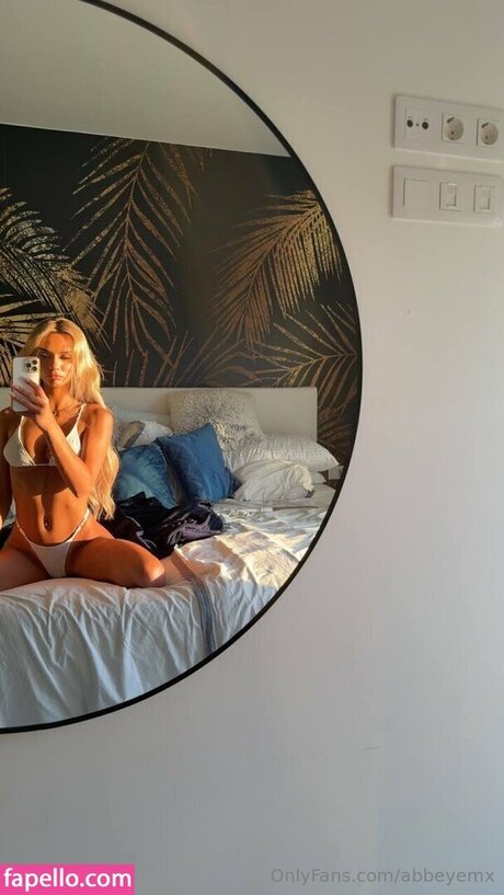 Abbie Hall pornstar top photo