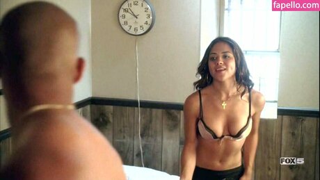 Camille Guaty free star pic