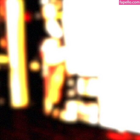 Sarah Hunter exclusive model archive