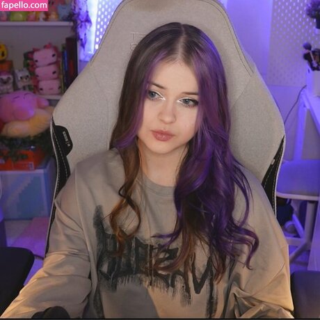 blonde cum onlyfans pornographic photos