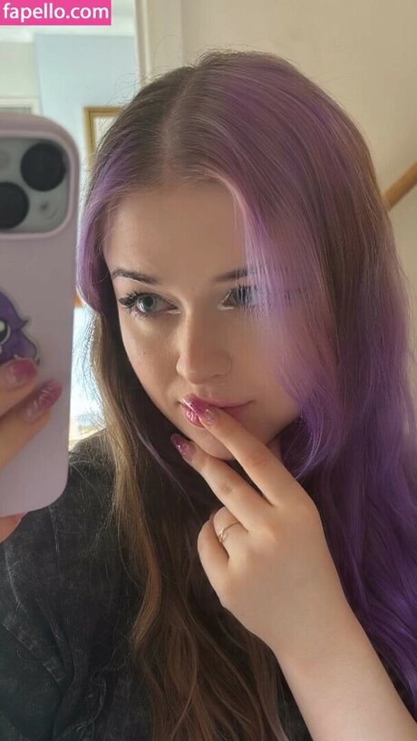 Roscumber pornstar nude picture