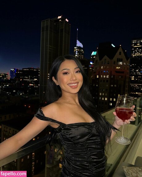 julienneby Profile pic