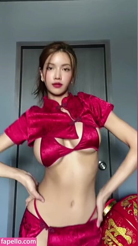 g cup tits onlyfans sexy pictures