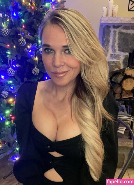 Michellek4040 star sexy photo