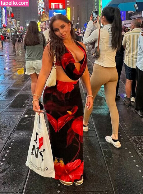 Elizabethvtriplett pornographic actress picture