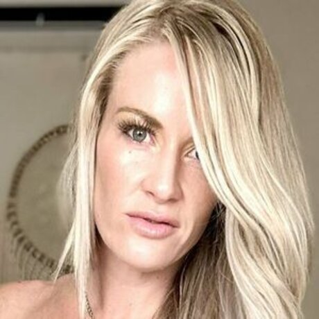 Ella Rare high quality actress galleries