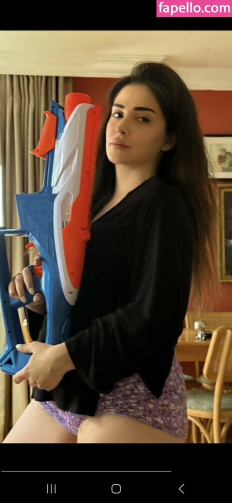 Deniz Ba da_ star xxx photo