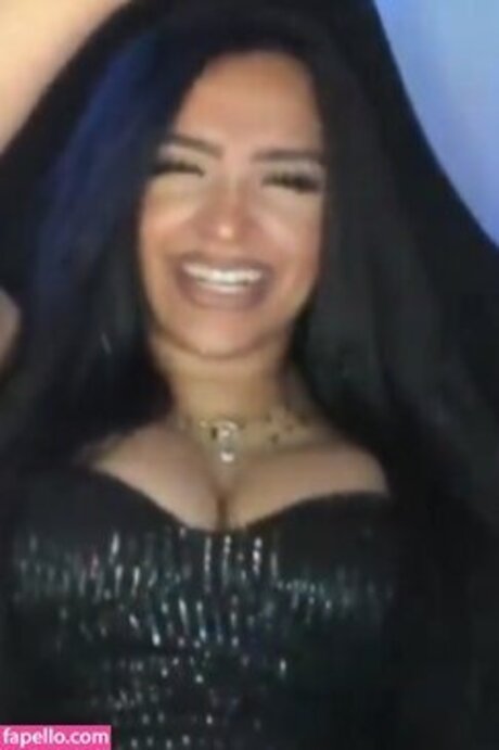 ghostgirlxoxx2 model hd pic