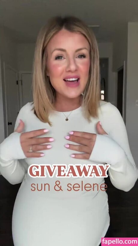 Jenna Dillulio pretty star photo