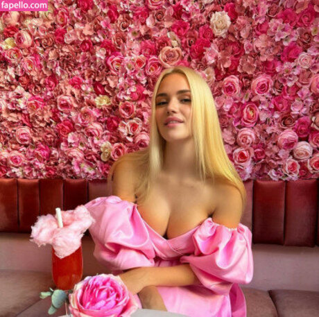 Era Queen pornographic model archive