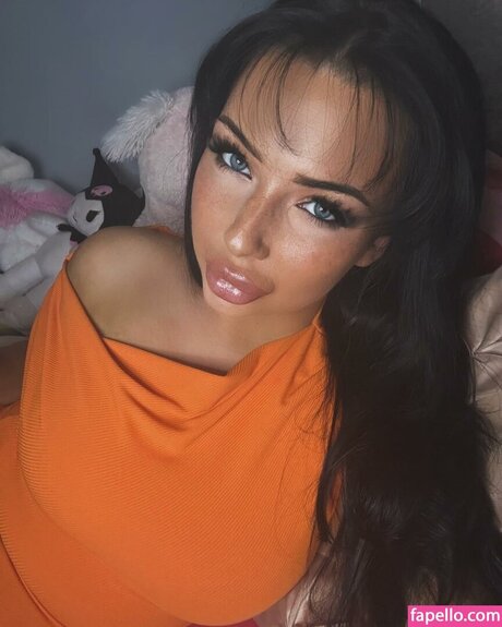 Plasticpoutmv xxx pornstar pics