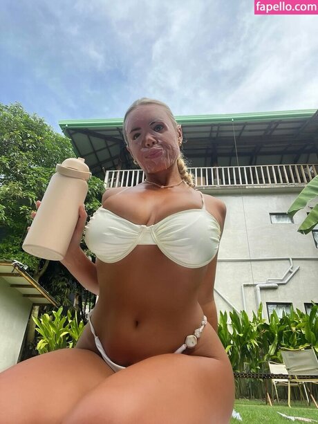 reeganbaildon_ top model gallery