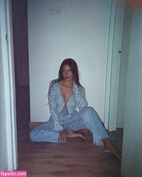 Sonam Bajwa hd star images