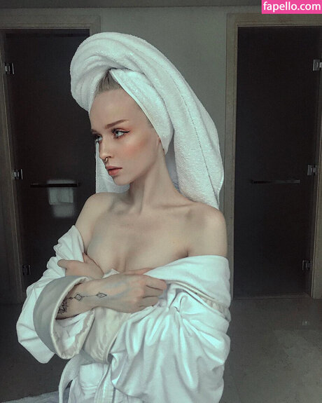 albertaberlin star naked pic