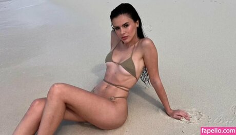 Mar Lucas naked actress image