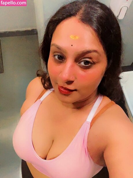 Anupamaswathi star sexy img