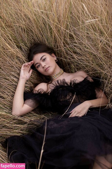 Lukita Maxwell nude star pictures