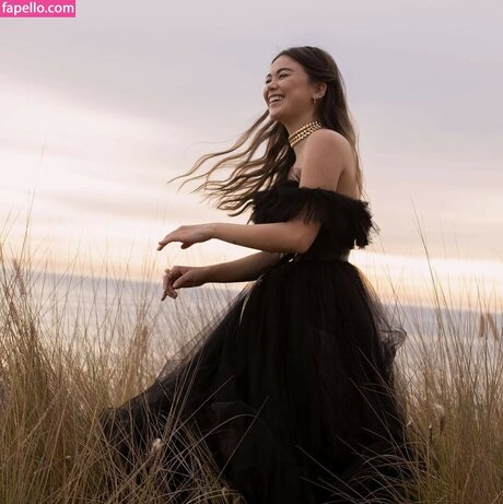 Lukita Maxwell pornstar hd gallery