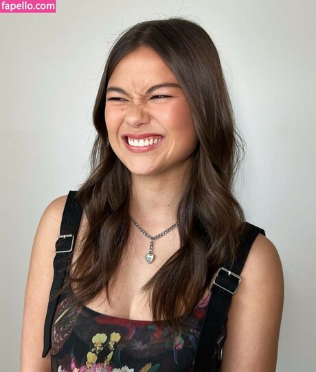 Lukita Maxwell pornstar naked images