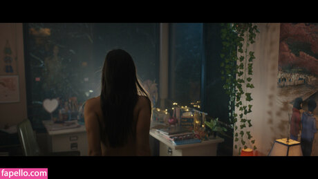 Lukita Maxwell star pornographic pictures