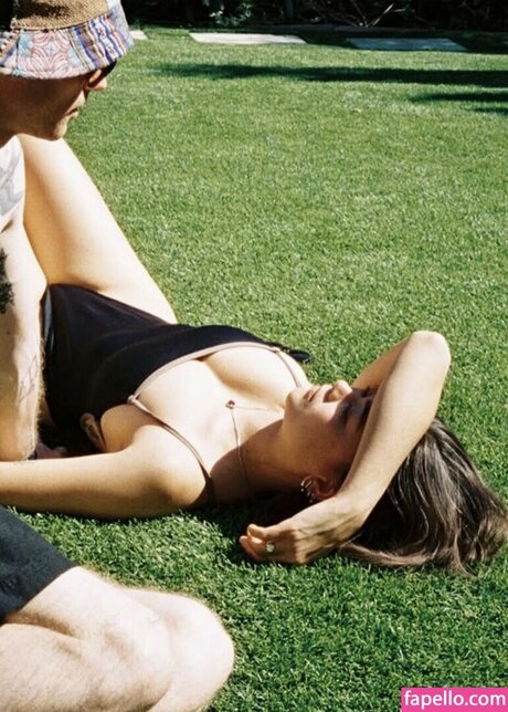 amateur lesbian onlyfans beautiful nude archive