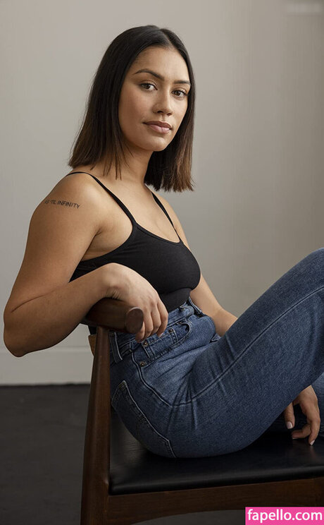 Luciane Buchanan pornstar erotic archive