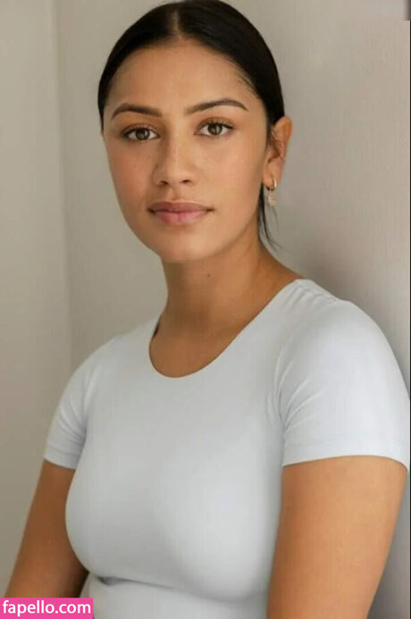 Luciane Buchanan model picture