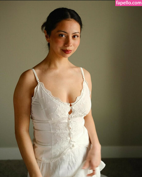 Amber Cosette star pretty gallery