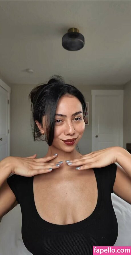 Amber Cosette erotic pornstar pic