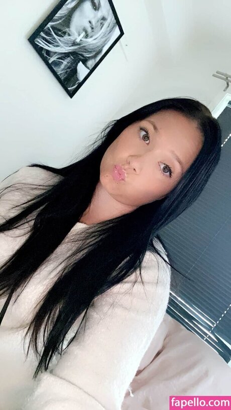 Alexandra Hetland Johnsen star perfect image