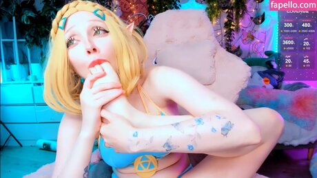 littleflufflepuff star nude image