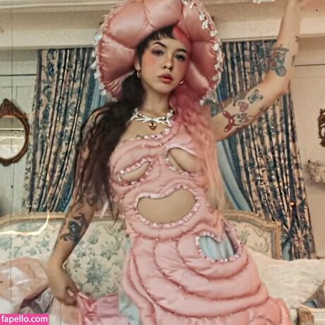 Melanie Martinez perfect star images