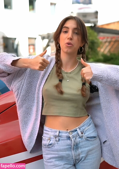 Yoncahagen model naked photos