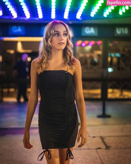 Nicola Crisa pornstar nice photo