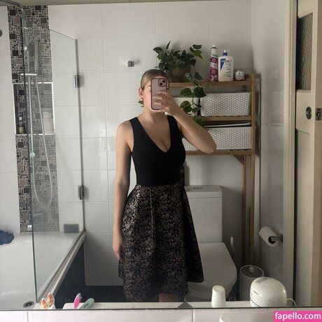 Nicola Crisa star erotic image