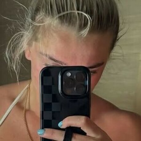 Kaylee Sticker star nudes img