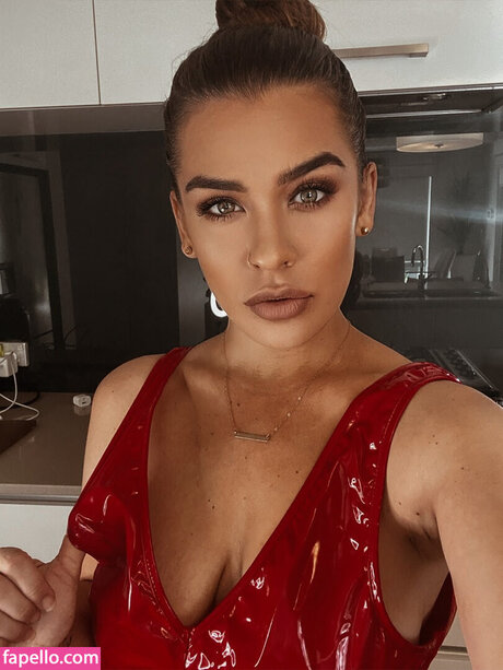 Olivia Frazer sexy model photos