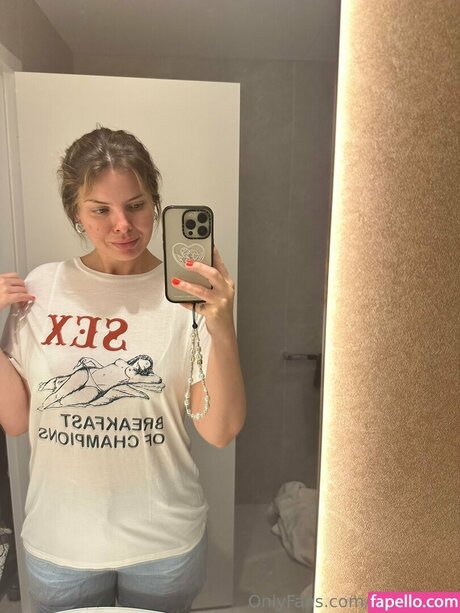 Olivia Frazer Quick model image