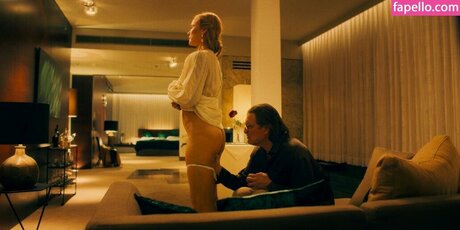 Bella Dayne exclusive actress images