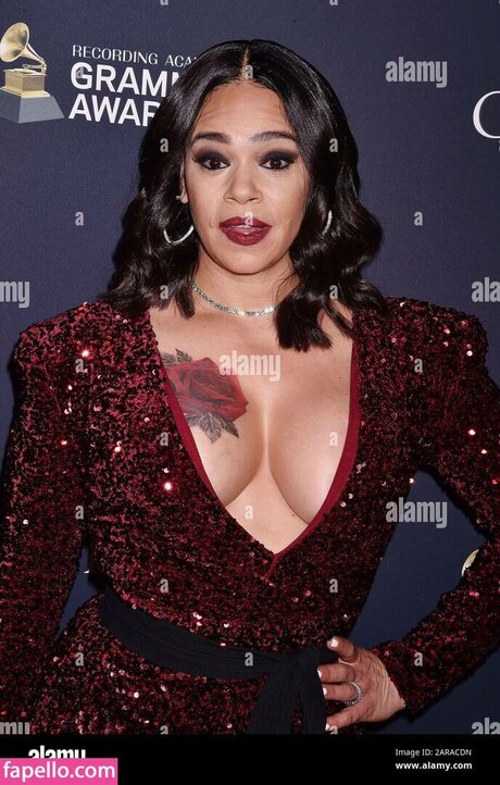 Faith Evans high quality model pics