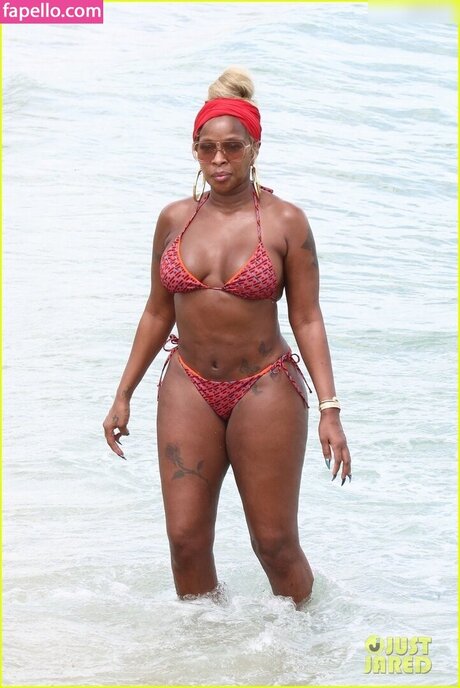 Mary J Blige star pretty pic