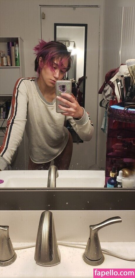 Queen Tofu model free images