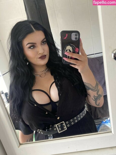 Zoe O Neill model sexy pictures