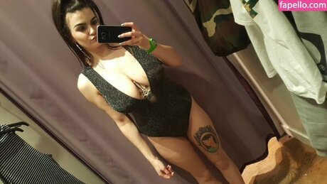 Zoe O Neill nude actress photos