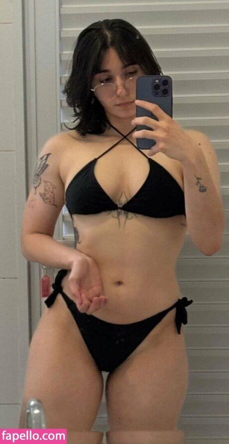 Pricila Canesso naked star gallery