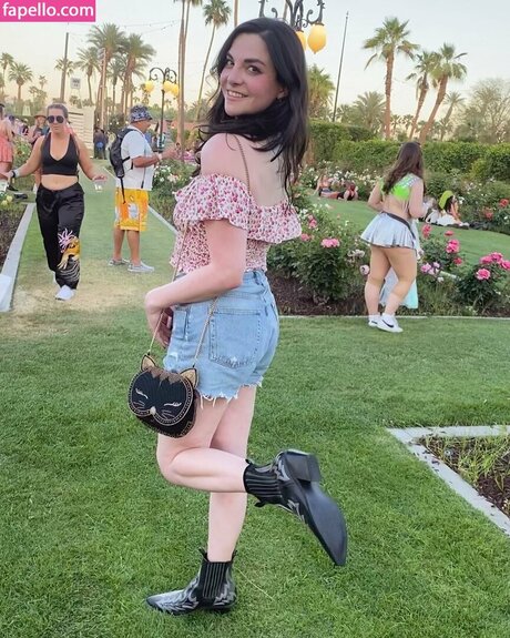 Bailey Meyers model adult photo