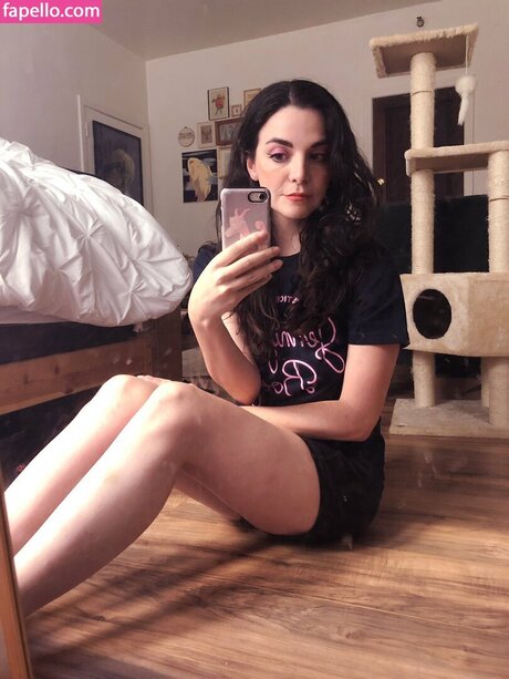 Bailey Meyers nude pornstar pictures