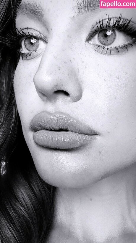 influesii753 pornstar beautiful image