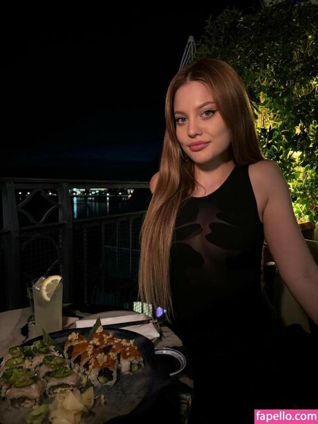 influesii753 high quality pornstar image