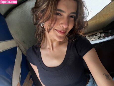 ishitasgj naked pornstar galleries